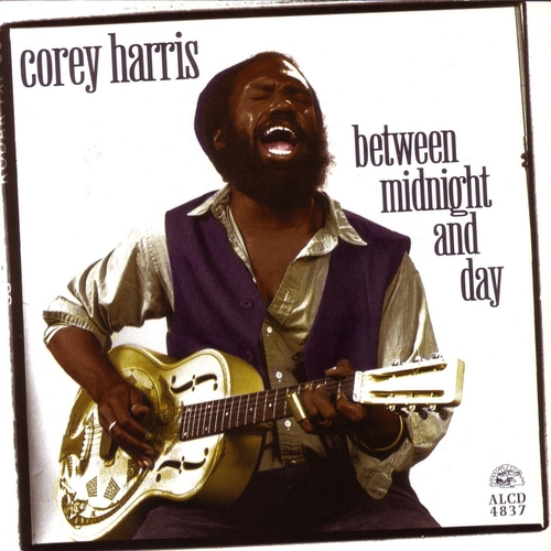 Couverture BETWEEN MIDNIGHT AND DAY de Corey HARRIS