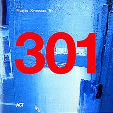 Couverture 301 de Esbjörn SVENSSON TRIO (E.S.T.)