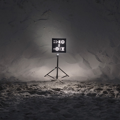 Couverture LIVE IN PARIS de TINARIWEN