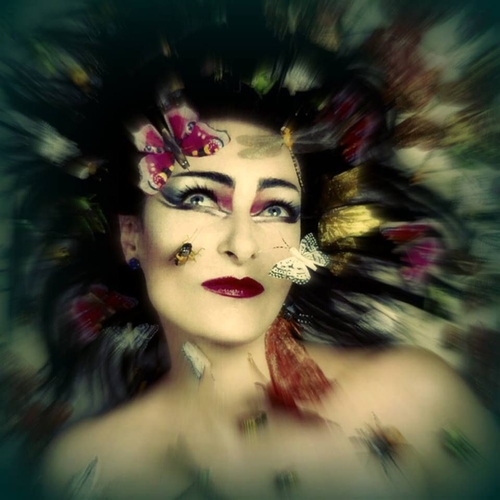 Couverture MANTARAY de SIOUXSIE