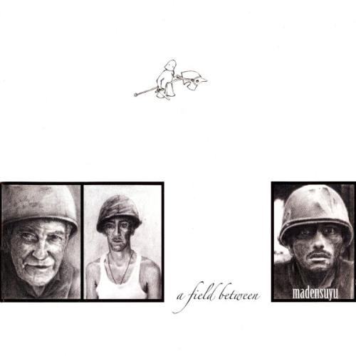 Couverture A FIELD BETWEEN de MADENSUYU