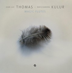 Couverture MAGIC FLUTES de Jean-Luc THOMAS & RAVICHANDRA KULUR