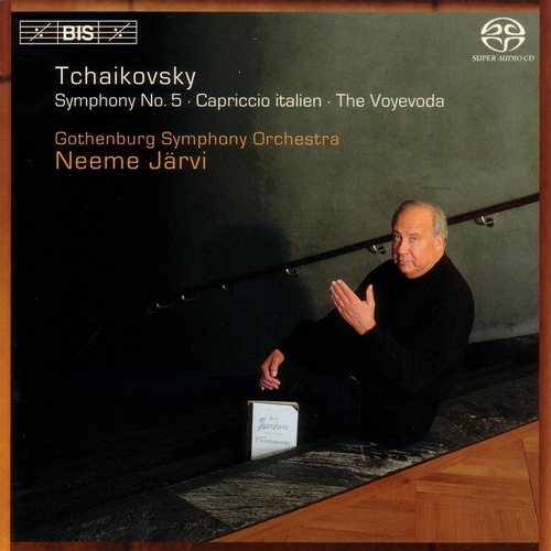Couverture SYMPHONIE 5 / CAPRICCIO ITALIEN / VOYEVODA de Piotr Ilitch TCHAIKOVSKY