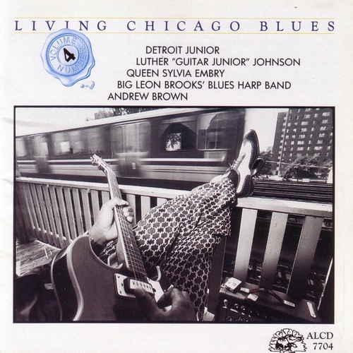 Couverture LIVING CHICAGO BLUES, VOL.4 de CHICAGO