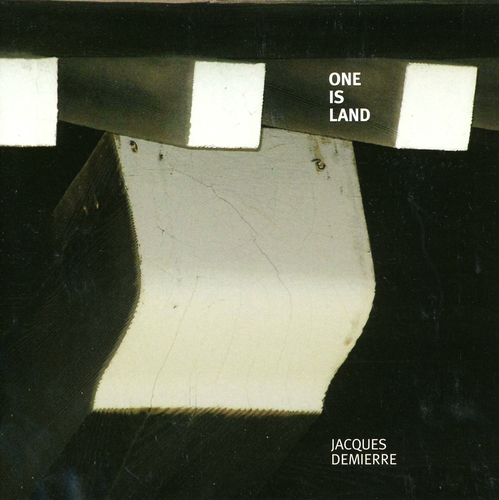 Couverture ONE IS LAND de Jacques DEMIERRE