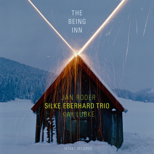 Couverture THE BEING INN de Silke EBERHARD TRIO
