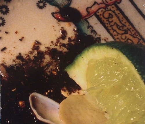 Couverture PLAYS BEE MASK de Donato DOZZY