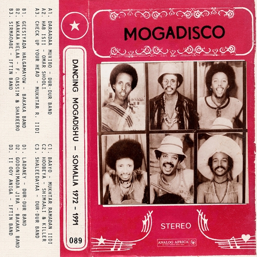 Couverture MOGADISCO. DANCING MOGADISHU - SOMALIA 1972-1991