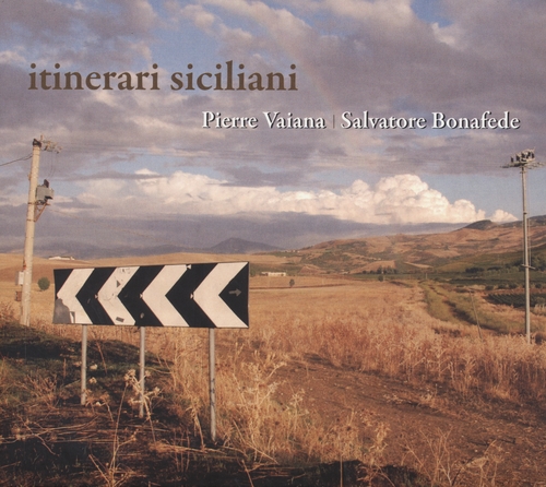 Couverture ITINERARI SICILIANI de Pierre VAIANA & SALVATORE BONAFEDE