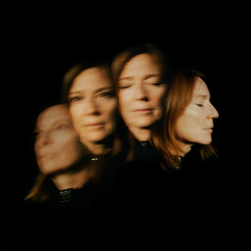 Couverture LIVES OUTGROWN de Beth GIBBONS