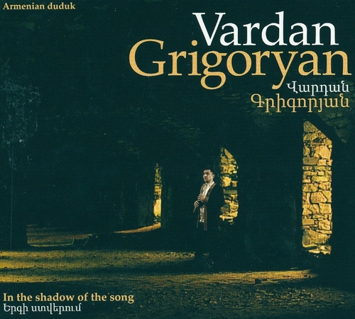 Couverture IN THE SHADOW OF THE SONG de Vardan GRIGORYAN