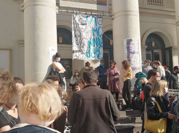 Bezet la Monnaie occupée - photo FabontheMoon