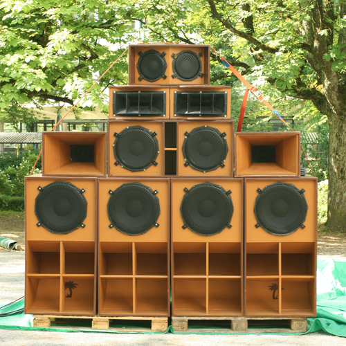 Dub-I-Land Soundsystem CC BY Du son sur tes tartines.png