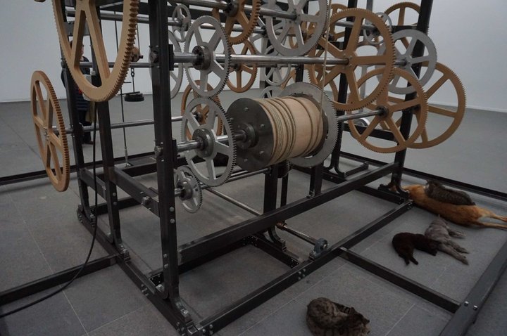 Otchi Tchiornie 10 - (c) Adel Abdessemed - MACs 2018