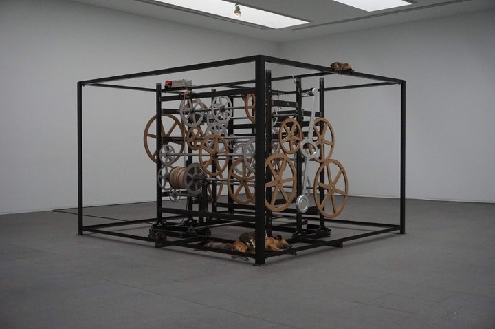 Otchi Tchiornie 9 - (c) Adel Abdessemed - MACs 2018