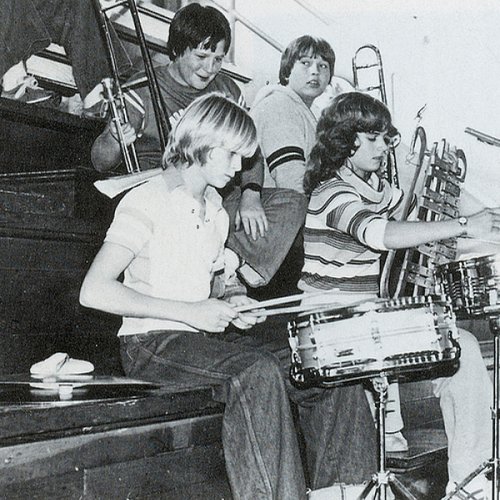 cobain-1981-bc4dbd-640_600x600px